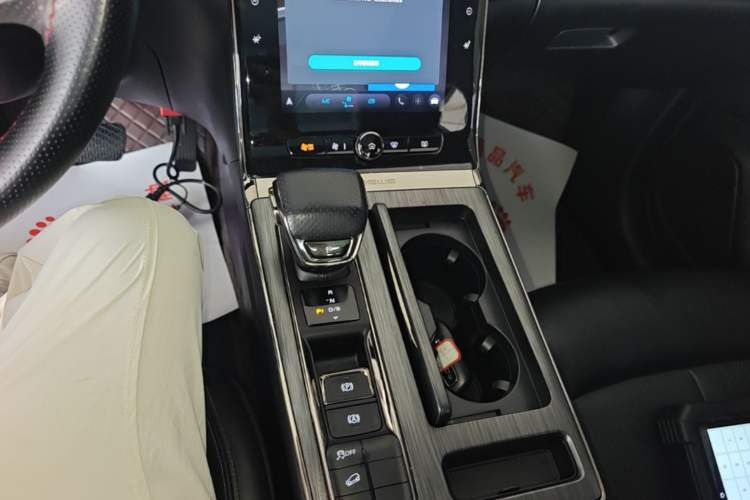 Used Roewe RX5 2021 PLUS 330TGI Automatic National Style Smart Enjoyment Edition Gear Lever