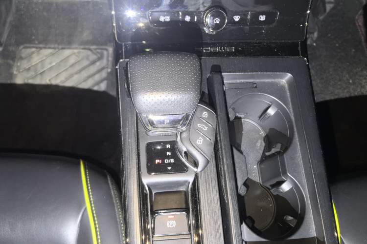 Used Roewe RX5 2021 PLUS 330TGI Automatic National Trend Intelligent Deluxe Edition Gear Lever