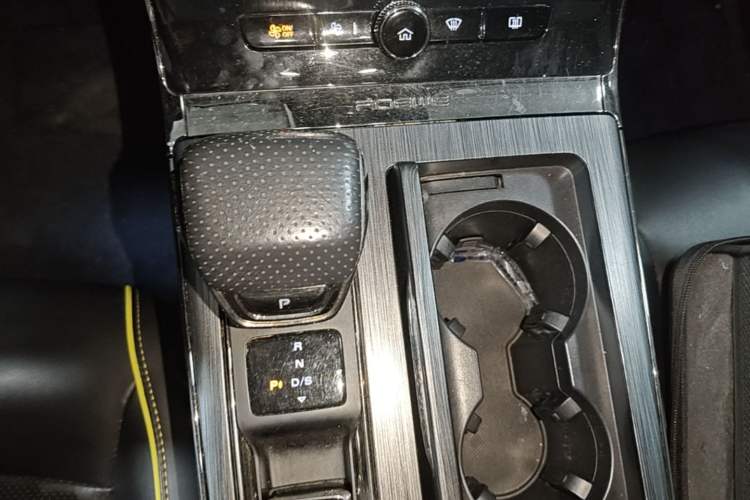 Used Roewe RX5 2021 PLUS 330TGI Automatic National Trend Intelligent Deluxe Edition Gear Lever