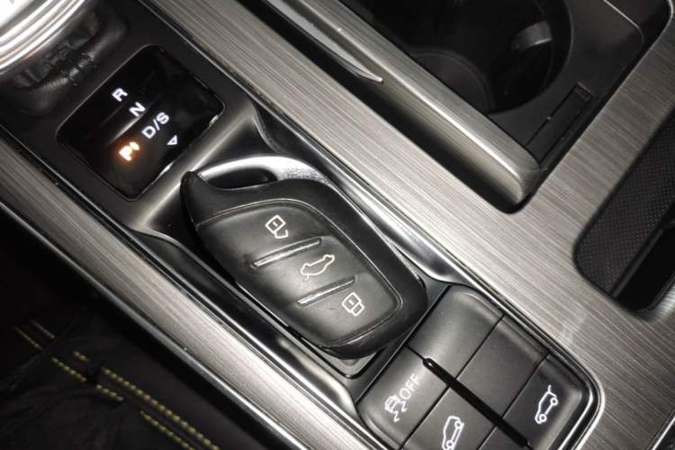 Used Roewe RX5 2021 PLUS 300TGI Automatic Ali National Trend Flagship Ronglin Edition Interior 1