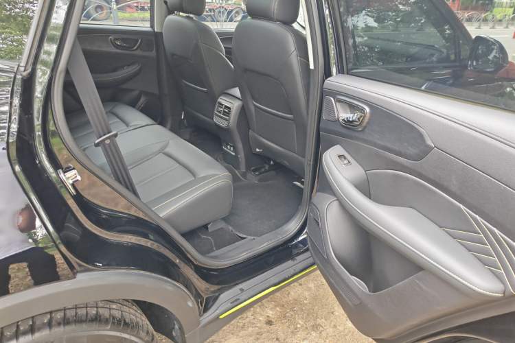 Used Roewe RX5 2021 PLUS 330TGI Automatic National Trend Intelligent Deluxe Edition Interior 3