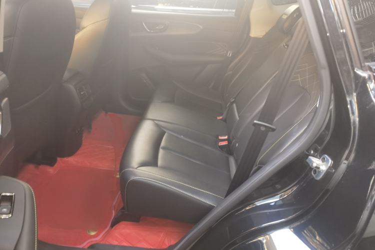Used Roewe RX5 2021 PLUS 330TGI Automatic National Trend Intelligent Deluxe Edition Interior 4