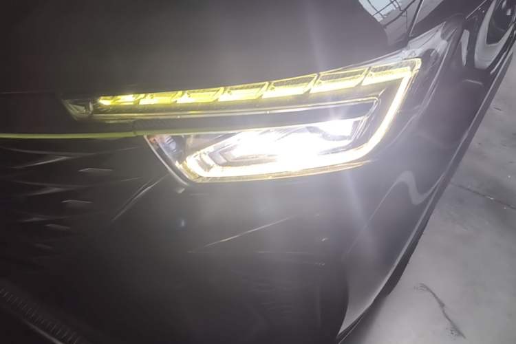 Used Roewe RX5 2021 PLUS 330TGI Automatic National Style Smart Enjoyment Edition Left Front Headlight