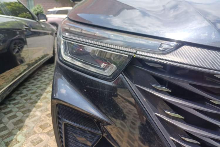 Used Roewe RX5 2021 PLUS 330TGI Automatic National Trend Intelligent Deluxe Edition Right Front Headlight