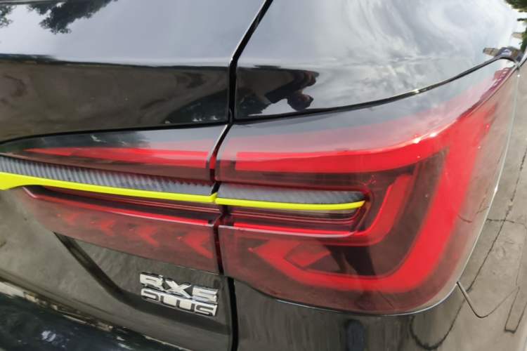Used Roewe RX5 2021 PLUS 330TGI Automatic National Style Smart Enjoyment Edition Right Rear Taillight