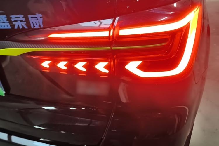 Used Roewe RX5 2021 PLUS 330TGI Automatic National Style Smart Enjoyment Edition Right Rear Taillight