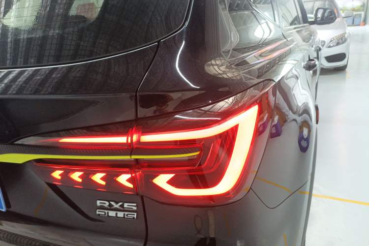 Used Roewe RX5 2021 PLUS 330TGI Automatic National Trend Intelligent Deluxe Edition Right Rear Taillight