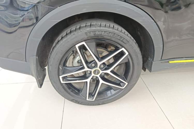 Used Roewe RX5 2021 PLUS 330TGI Automatic National Style Smart Enjoyment Edition Right Rear Wheel Hub