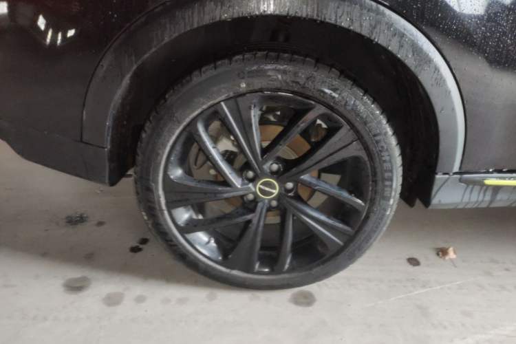 Used Roewe RX5 2021 PLUS 300TGI Automatic Ali National Trend Flagship Ronglin Edition Right Rear Wheel Hub