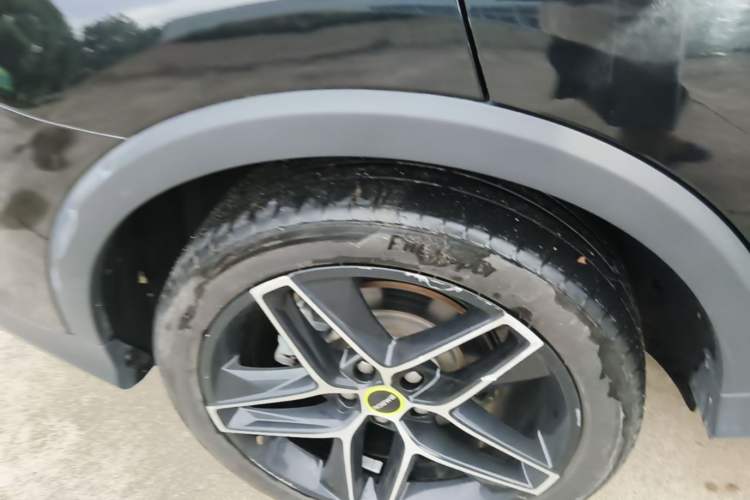 Used Roewe RX5 2021 PLUS 330TGI Automatic National Style Smart Enjoyment Edition Right Rear Wheel Hub