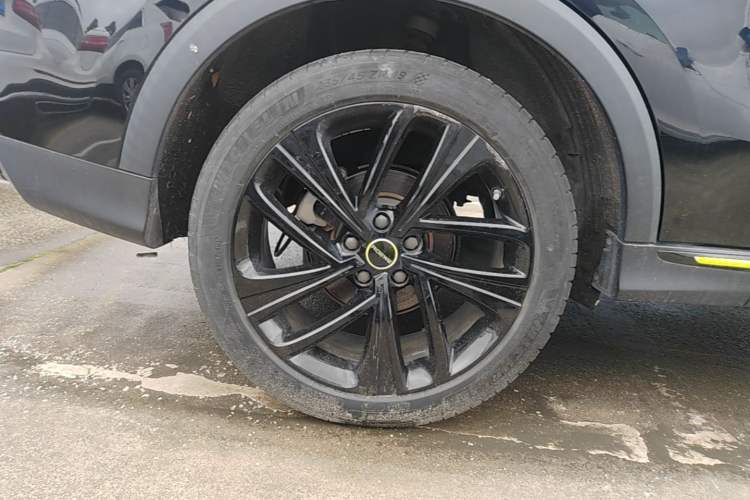 Used Roewe RX5 2021 PLUS 300TGI Automatic Ali National Trend Flagship Ronglin Edition Right Rear Wheel Hub