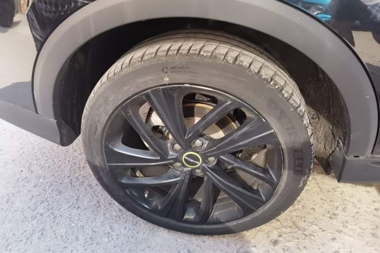 Used Roewe RX5 2021 PLUS 300TGI Automatic Ali National Trend Flagship Ronglin Edition Right Rear Wheel Hub