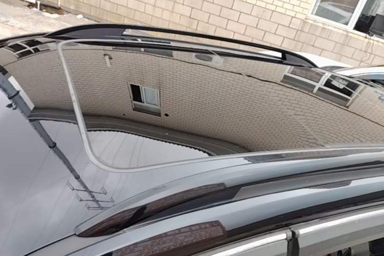 Used Roewe RX5 2021 PLUS 330TGI Automatic National Trend Intelligent Deluxe Edition Roof