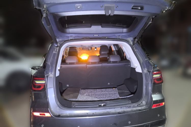 Used Roewe RX5 2021 PLUS 330TGI Automatic National Trend Intelligent Deluxe Edition Trunk