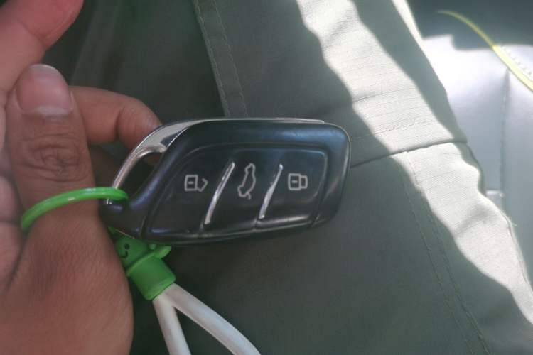 Used Roewe RX5 2021 PLUS 300TGI Automatic Ali National Trend Flagship Ronglin Edition Vehicle Key