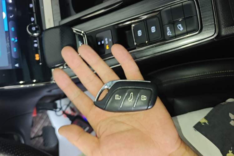 Used Roewe RX5 2021 PLUS 330TGI Automatic National Style Smart Enjoyment Edition Vehicle Key