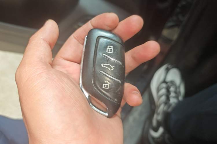 Used Roewe RX5 2021 PLUS 330TGI Automatic National Trend Intelligent Deluxe Edition Vehicle Key