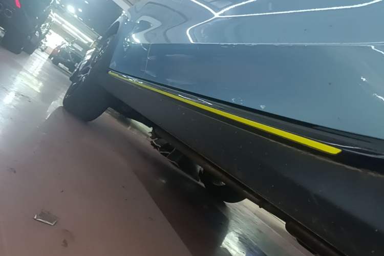 Used Roewe RX5 2021 PLUS 330TGI Jifeng National Style Smart Drive Edition Right Side Sill