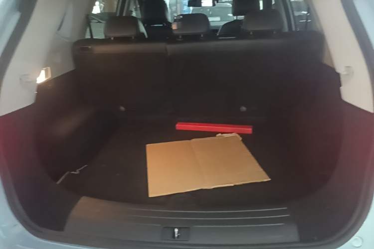 Used Roewe RX5 2021 PLUS 330TGI Jifeng National Style Smart Drive Edition Trunk