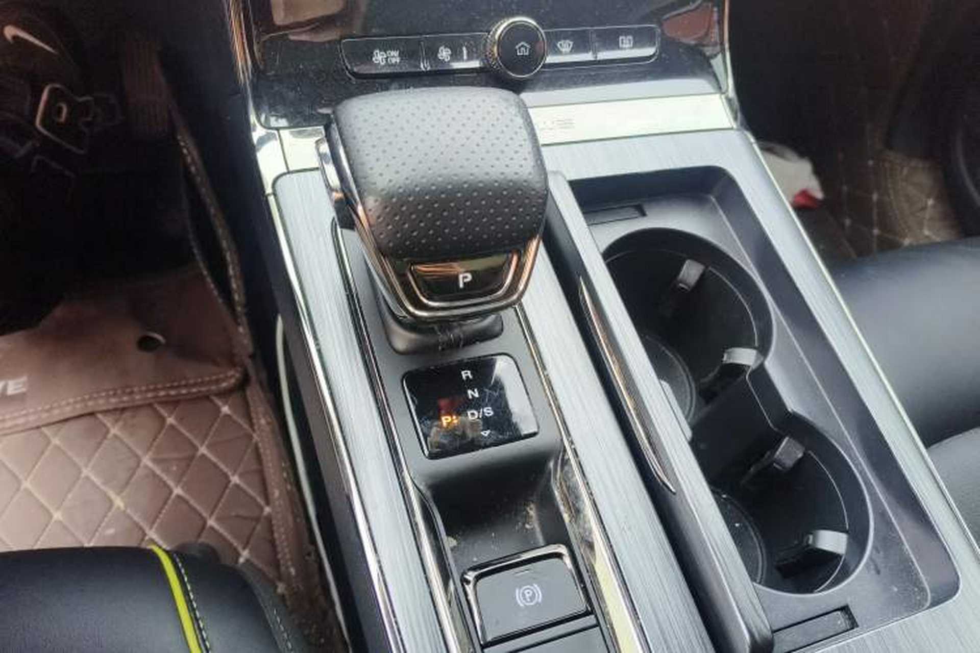 Used Roewe RX5 2021 PLUS 330TGI Automatic National Trend Intelligent Deluxe Edition Gear Lever