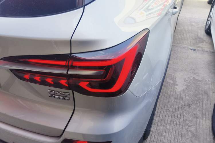 Used Roewe RX5 2021 PLUS 330TGI Automatic National Trend Intelligent Deluxe Edition Right Rear Taillight