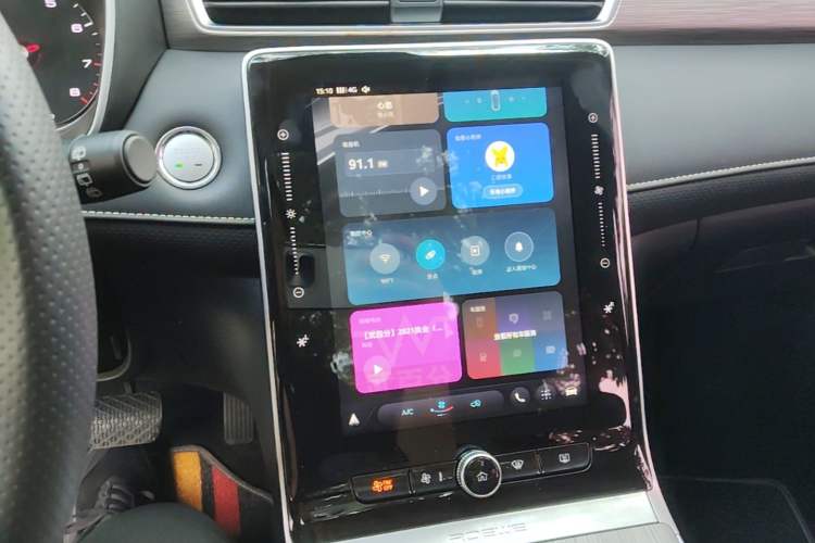 Used Roewe RX5 2021 PLUS 300TGI Automatic Ali National Trend Luxury Ronglin Edition Audio And AC Panel