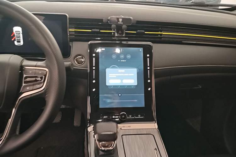 Used Roewe RX5 2021 PLUS 330TGI Automatic National Style Smart Enjoyment Edition Audio And AC Panel