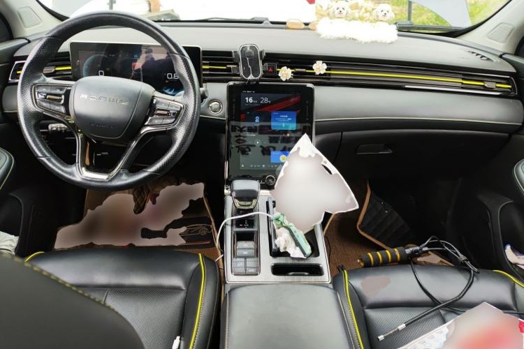 Used Roewe RX5 2021 PLUS 330TGI Automatic National Trend Intelligent Deluxe Edition Center Console