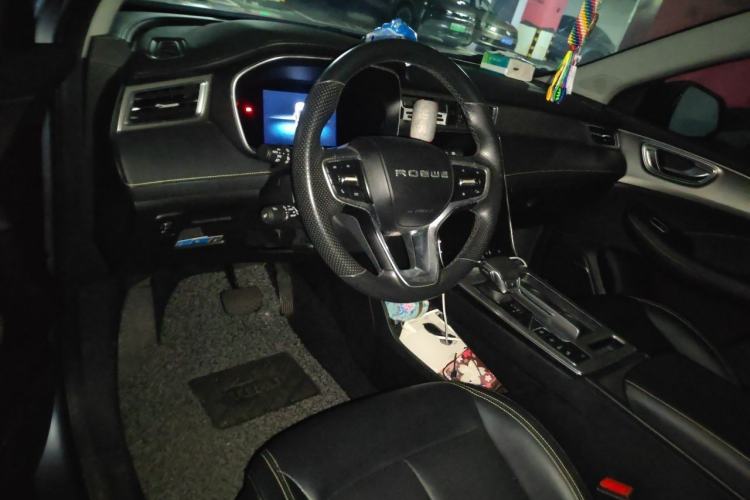 Used Roewe RX5 2021 PLUS 300TGI Automatic Ali National Trend Flagship Ronglin Edition Center Console