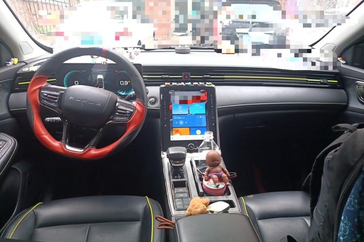 Used Roewe RX5 2021 PLUS 330TGI Automatic National Trend Intelligent Deluxe Edition Center Console