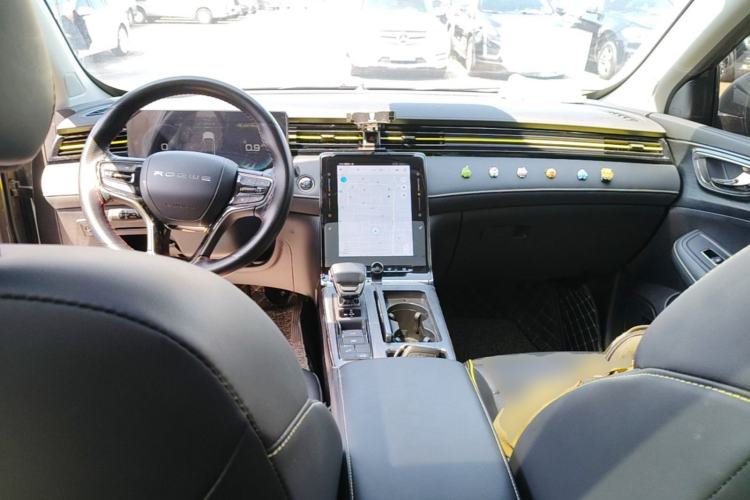 Used Roewe RX5 2021 PLUS 330TGI Automatic National Trend Intelligent Deluxe Edition Center Console