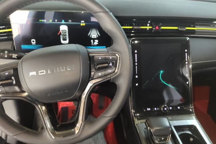 Used Roewe RX5 2021 PLUS 330TGI Automatic National Trend Intelligent Deluxe Edition Center Console