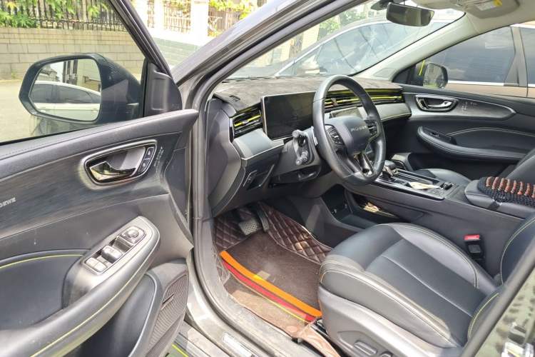 Used Roewe RX5 2021 PLUS 300TGI Automatic Ali National Trend Luxury Ronglin Edition Driver Seat