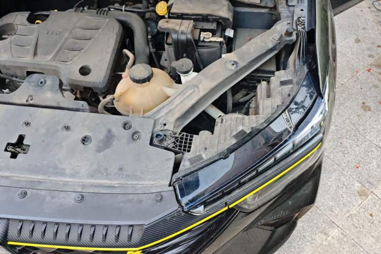 Used Roewe RX5 2021 PLUS 330TGI Automatic National Trend Intelligent Deluxe Edition Engine Bay Left
