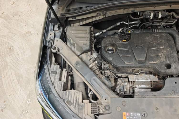 Used Roewe RX5 2021 PLUS 330TGI Automatic National Style Smart Luxury Edition Engine Bay Right