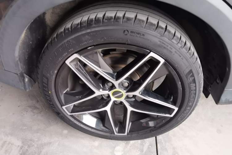 Used Roewe RX5 2021 PLUS 330TGI Automatic National Trend Intelligent Deluxe Edition Exterior 2