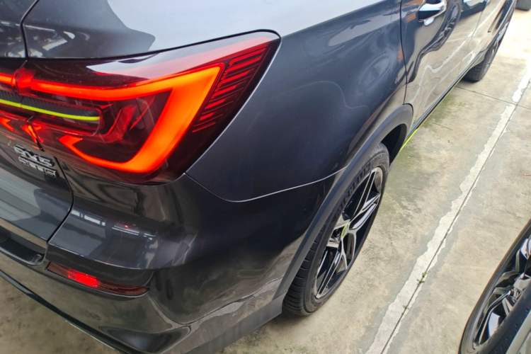 Used Roewe RX5 2021 PLUS 330TGI Automatic National Trend Intelligent Deluxe Edition Exterior 3