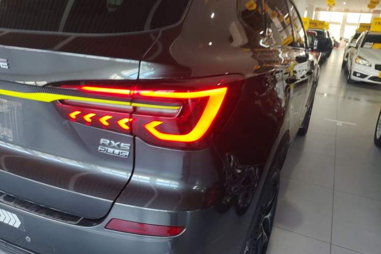 Used Roewe RX5 2021 PLUS 330TGI Automatic National Trend Intelligent Deluxe Edition Exterior 3