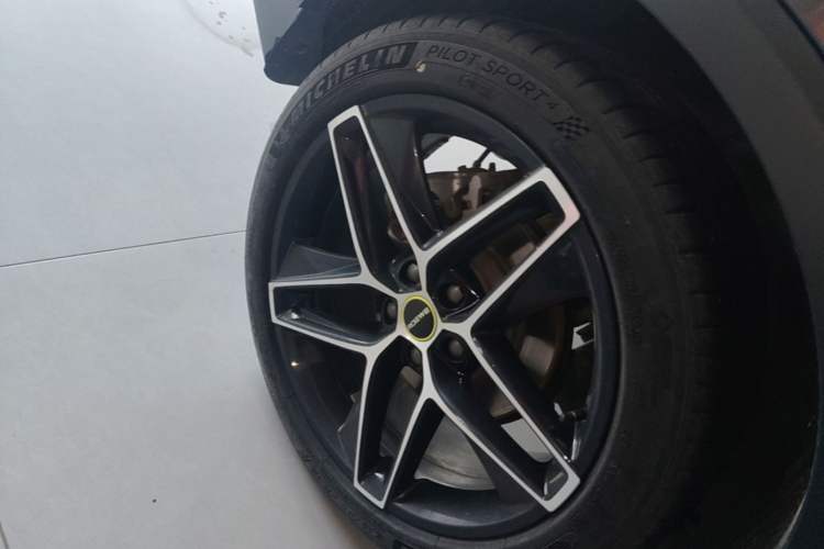 Used Roewe RX5 2021 PLUS 330TGI Automatic National Trend Intelligent Deluxe Edition Exterior 5