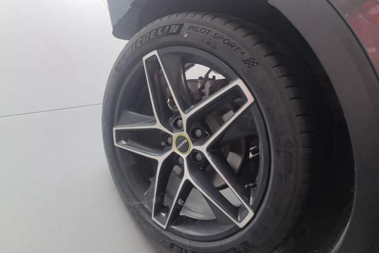 Used Roewe RX5 2021 PLUS 330TGI Automatic National Trend Intelligent Deluxe Edition Exterior 5