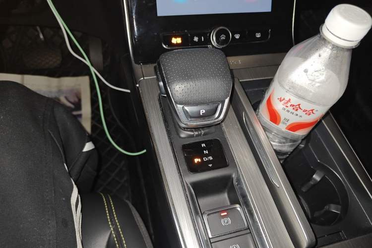 Used Roewe RX5 2021 PLUS 300TGI Automatic Ali National Trend Luxury Ronglin Edition Gear Lever