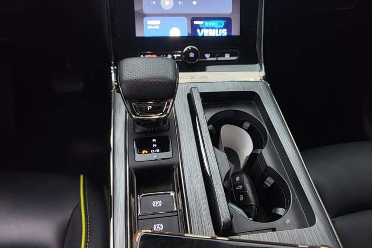 Used Roewe RX5 2021 PLUS 330TGI Automatic National Trend Intelligent Deluxe Edition Gear Lever