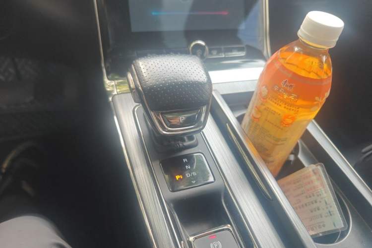 Used Roewe RX5 2021 PLUS 330TGI Automatic National Style Smart Enjoyment Edition Gear Lever