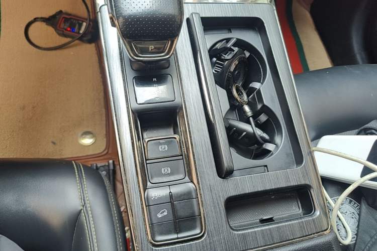 Used Roewe RX5 2021 PLUS 330TGI Automatic National Style Smart Enjoyment Edition Gear Lever