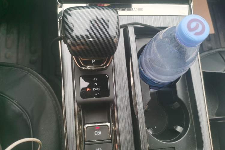Used Roewe RX5 2021 PLUS 330TGI Automatic National Style Smart Luxury Edition Gear Lever