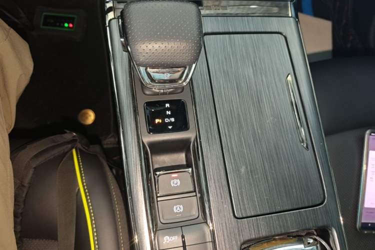 Used Roewe RX5 2021 PLUS 330TGI Automatic National Trend Intelligent Deluxe Edition Gear Lever