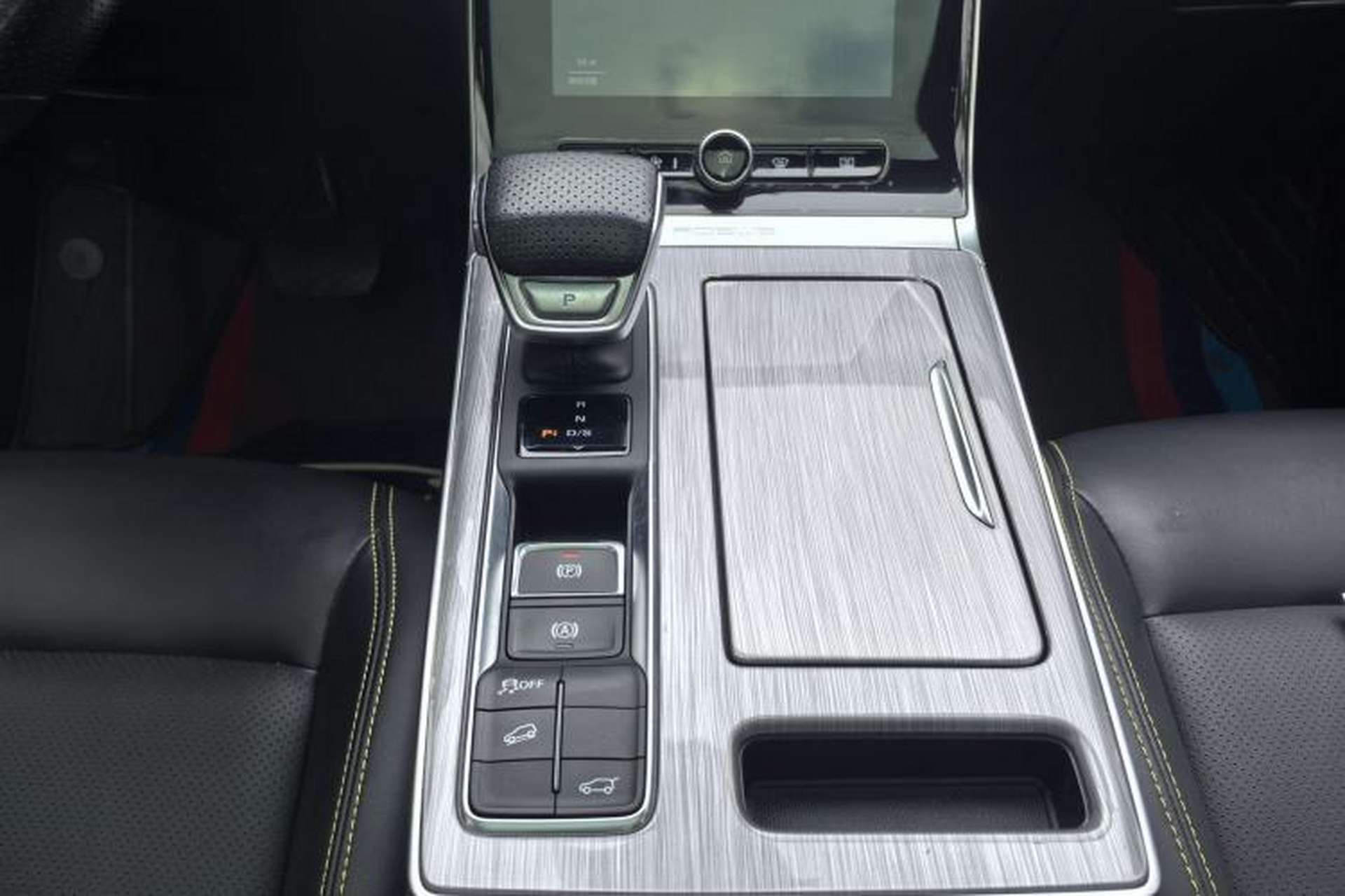 Used Roewe RX5 2021 PLUS 300TGI Automatic Ali National Trend Luxury Ronglin Edition Gear Lever
