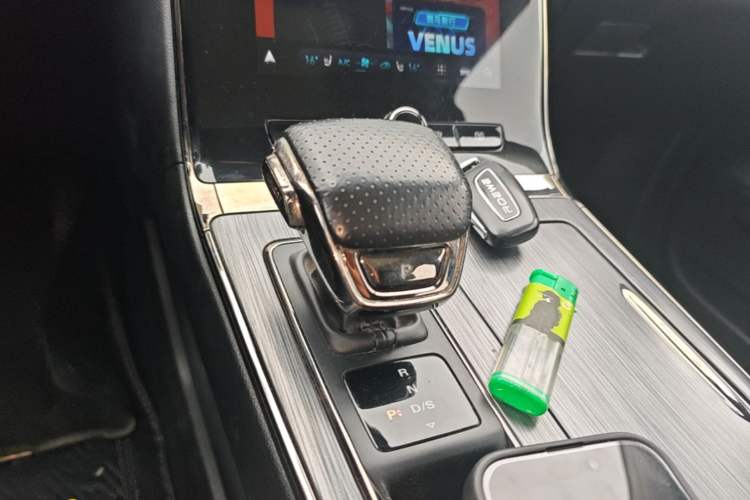 Used Roewe RX5 2021 PLUS 330TGI Automatic National Trend Intelligent Deluxe Edition Gear Lever