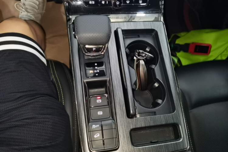 Used Roewe RX5 2021 PLUS 330TGI Automatic National Style Smart Enjoyment Edition Gear Lever