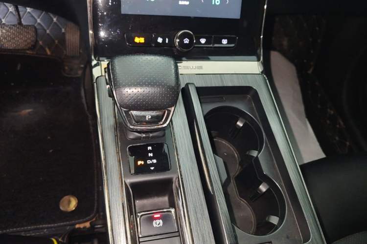 Used Roewe RX5 2021 PLUS 330TGI Automatic National Trend Intelligent Deluxe Edition Gear Lever